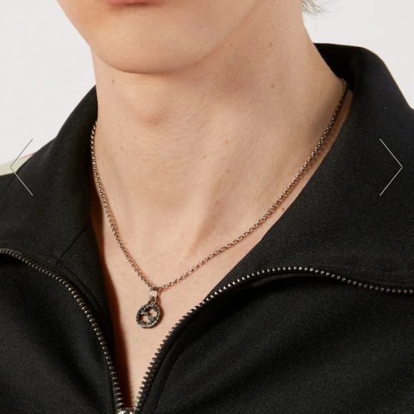 Gucci Interlocking Gs Pendant Necklace - Picture 3 of 6